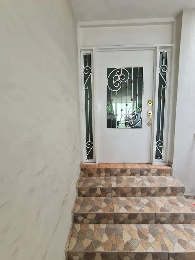 Hermosa Casa Ubicada En Zona Centro, Andares Y Estadio Γκουανταλαχάρα