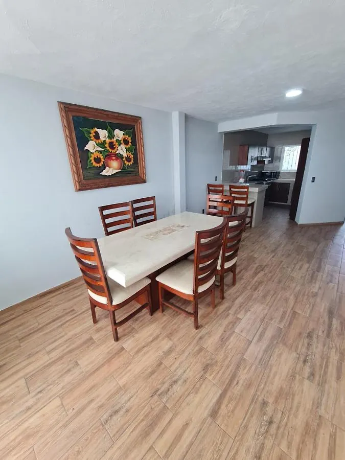 Prázdninový dům Hermosa Casa Ubicada En Zona Centro, Andares Y Estadio Guadalajara