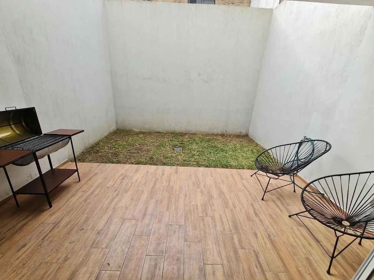 Hermosa Casa Ubicada En Zona Centro, Andares Y Estadio Guadalajara